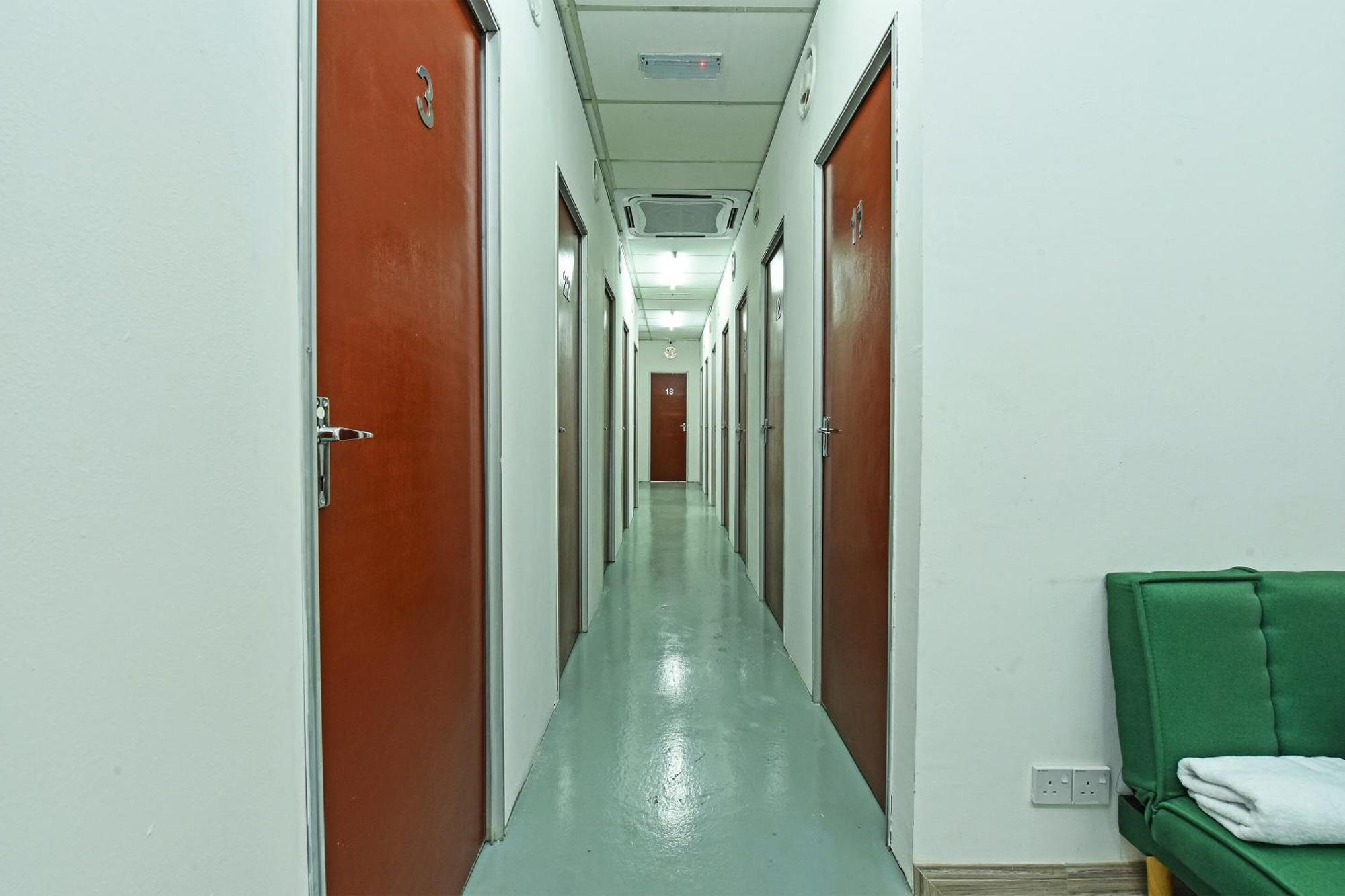 Spot On 90500 Sri Rampai Metro Hostel 쿠알라룸푸르 외부 사진